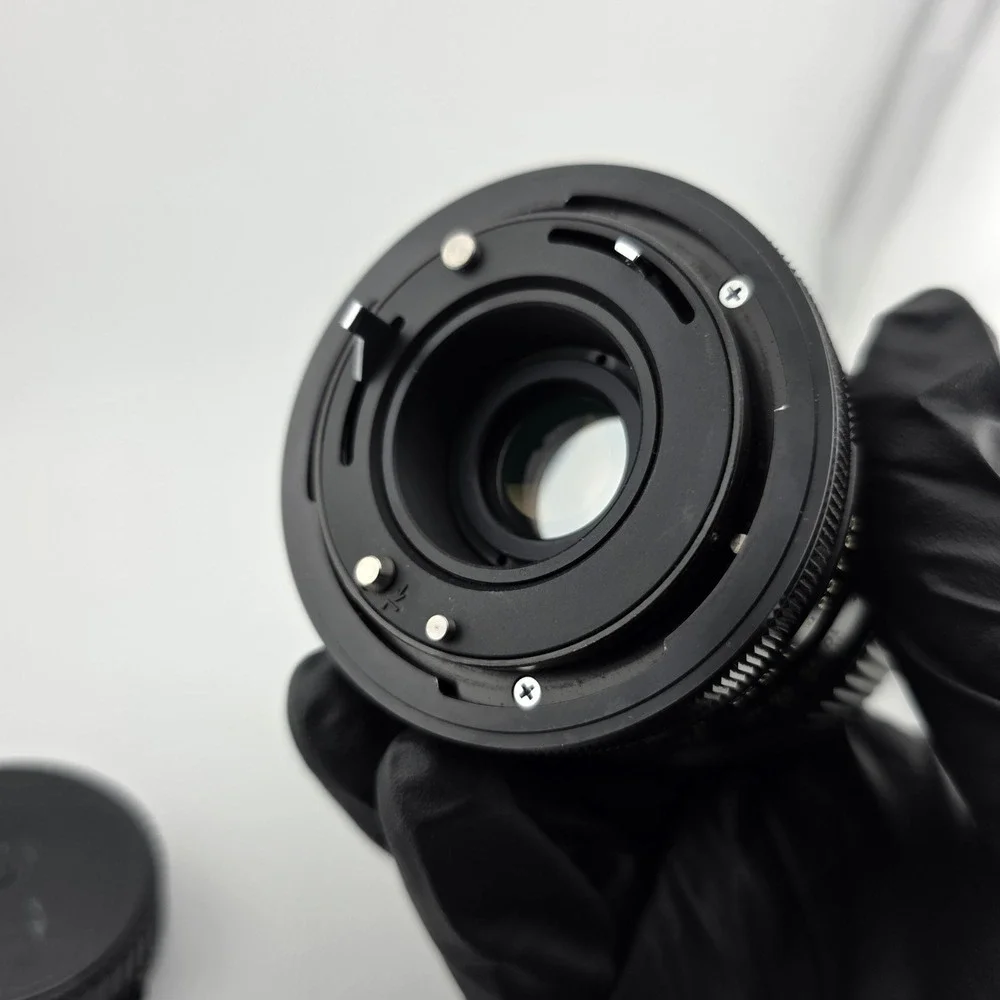 Vivitar 35-70mm‎ f/2.8-3.8 Macro Zoom Lens w/ Hoya HMC 55mm UV Filter Pre-Owned